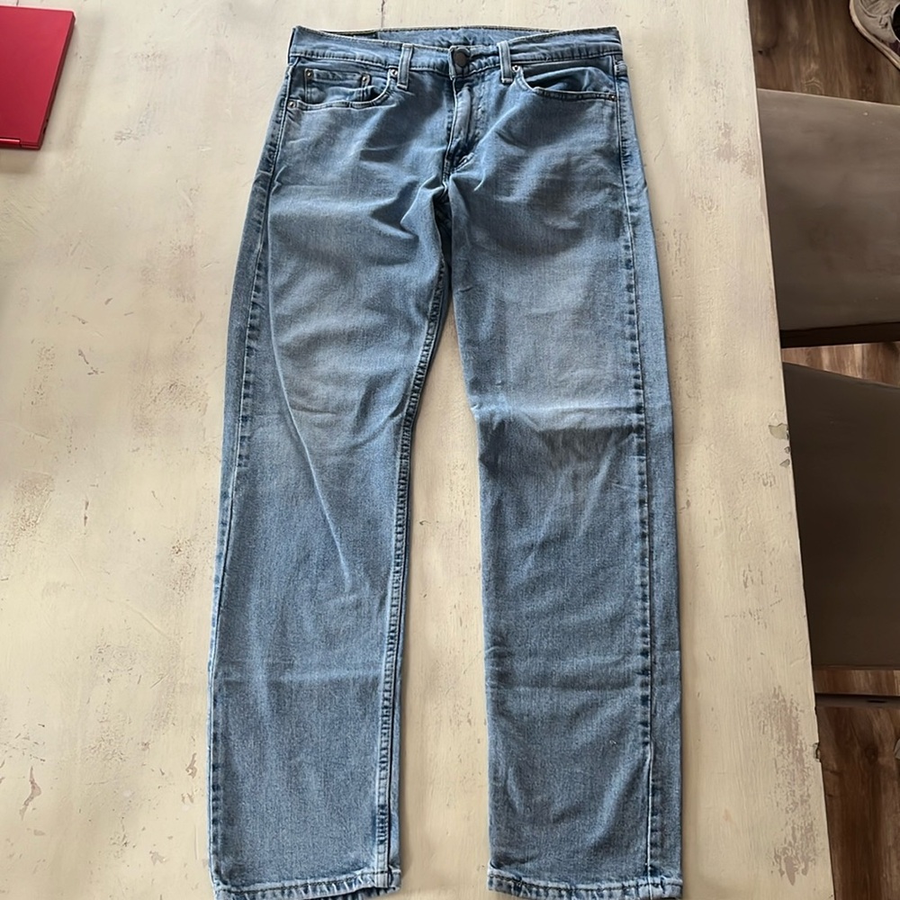 Mens Levi 30x32 light denim 502